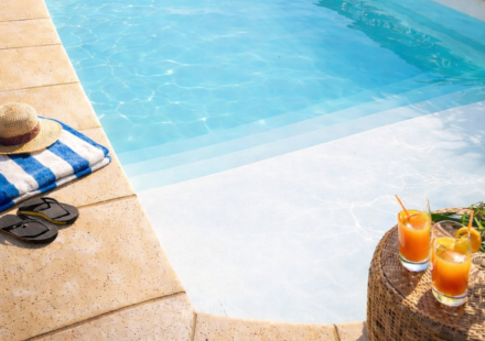 Cómo mantener el agua de tu piscina en perfectas condiciones y ser amigable con el medio ambiente